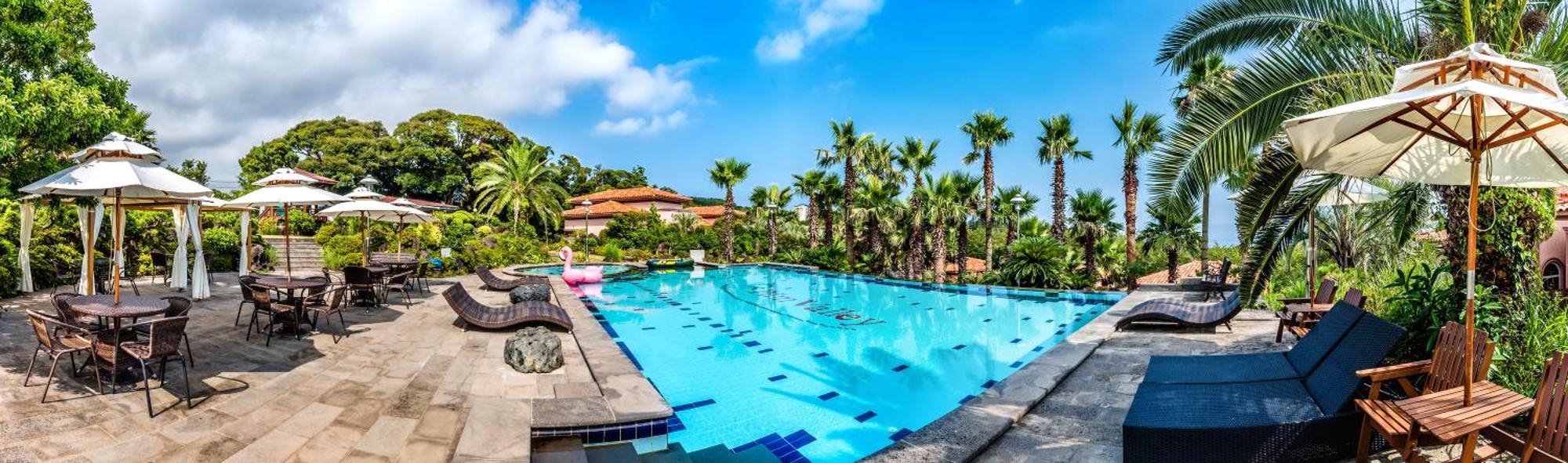 Palm Valley Resort Seogwipo Eksteriør billede