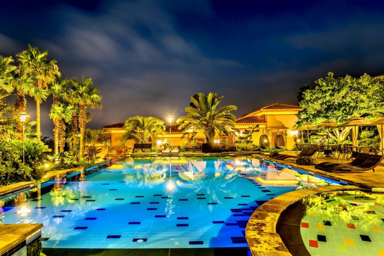 Palm Valley Resort Seogwipo Eksteriør billede