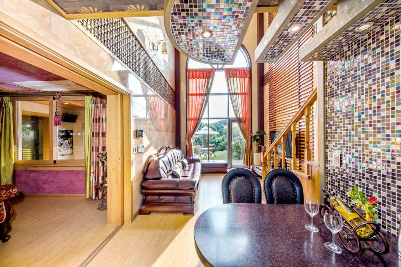 Palm Valley Resort Seogwipo Eksteriør billede