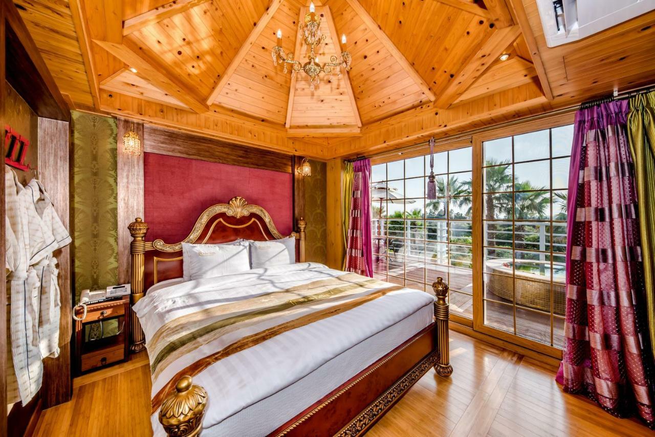 Palm Valley Resort Seogwipo Eksteriør billede