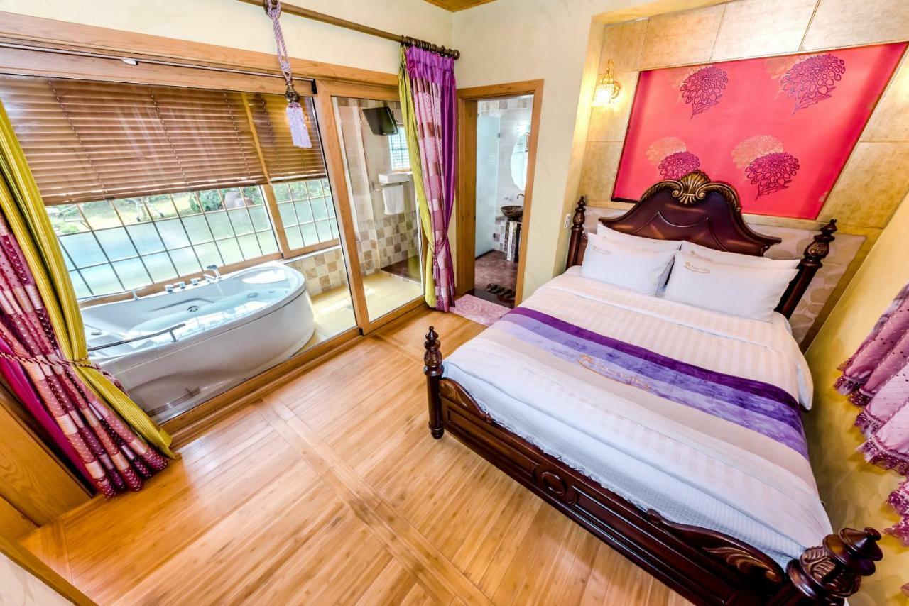 Palm Valley Resort Seogwipo Eksteriør billede